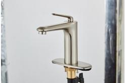 China Antibacterial Antifouling 314SUS Countertop Basin Faucet supplier