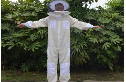 China Three-Layer Ventilated Round Veil Ventilated Beekeeping Suit Bee Suit supplier