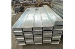 China Durable Versatile Concrete Retaining Wall Sleeper Molds With Customizable Dimensions And Patterns supplier