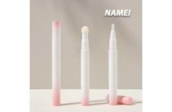 China Smudge Proof Plastic Pencil Lipstick Packaging With Applicator supplier