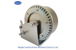 China Marine Power Coating Manual Hand Winch With Cable 1600LB / 727kg Capacity supplier
