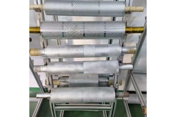 Long Service Life and High Surface Hardness HV1100/HRC62 for Embossing Hardened Roller Efficiency