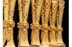 China Gold Plated Polyresin Trophy Cylinder Shape Year - End Bonus For Enterprise Staff supplier