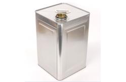 China Poly Bag Surface Treatment Engine Oil Tin Can Capacity 1L-20L supplier