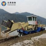 High Efficiency 10 CBM Lake Weed Harvester Cleaning Boat For Lake / River for sale