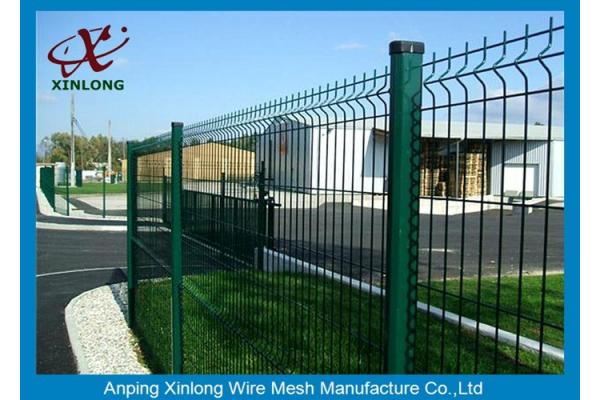 Galvanized 3D Curved Wire Mesh Fence / Welded Wire Mesh Fence 4/5mmx200x50mm