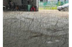 China Tanks Reduces Mobility  Galvanized Wound Twine Obstacle Mesh supplier