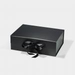 Custom Magnetic Closure Folding Gift Box Packaging With UV Gold Foil Printing for sale