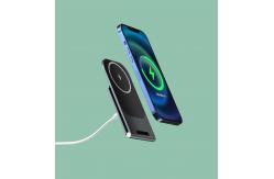 China 15W Fast Charging Foldable Magnetic Wireless Charger Long Lasting For IPhone supplier