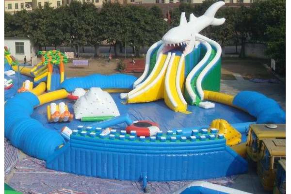 Inflatable water park / inflatable pool park air tight pvc tarpaulin