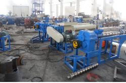 China Low noise Waste Plastic Recycling Machine , automatic constant temperature supplier