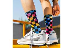 China Custom knitted Unisex Plain Coloured Socks Sweat Absorbent supplier