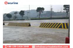China 380V Power Supply Hydraulic Spike RoadBlocker Machine with 50meters Remote Control supplier