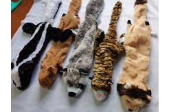 China Molar Indestructible Plush Squeaky Dog Toys Brown Puppy Chew Toys supplier