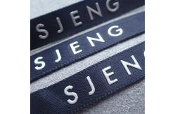 China Recycle End Folded Damask Screen Printing Clothing Labels supplier