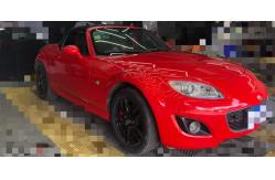China Ferrari Red High Gloss Car Wrap Air Release Slidable Temperature Resistant supplier