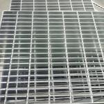 Industrial Overhaul Platform Galvanised Steel Grid Flooring For Staff Passage for sale