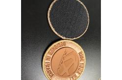 China Customized Flocking Rubber Trademark Seal With Velcro Seam Silicone Badge On The Back supplier