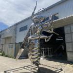 4.8m High Customized Mirror Polished Stainless Steel Bee Sculpture for sale