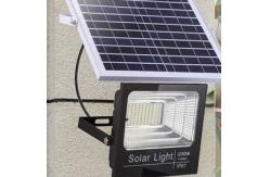 China 100W Solar Flood Light For Garden Lighting IP65 Protection supplier