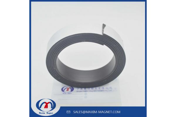 Flexible Magnets Rubber magnets with adhesive in rolls