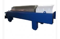 China Automatic Continuous Chemical Centrifuge Sludge Dewatering Decanter Dehydrator supplier