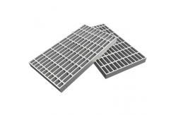 China Plain Surface 100mm Cross Bar Spacing Twist Industrial Steel Grating High Durability supplier