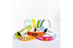 China Disposable Pvc Wristbands Supplier Water Resistant Customizable Logo Text Event Party Bracelet supplier