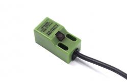 China Dust Proof Electronic Proximity Switch Normally Open AC Surge Absorption supplier