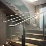 Compact Stainless Steel Handrails with Flat Saddle for Glass Railings