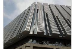 China Aluminum Perforated Screen Facade With Round / Slot Hole Or Hexagonal Hole supplier