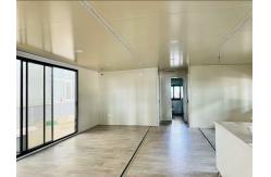 China Modular Expandable Container House Custom Prefab Office / Store / Villa supplier