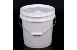 China Reusable Unbreakable 5kg White Round Plastic Fish Bucket with Lid and Handle supplier