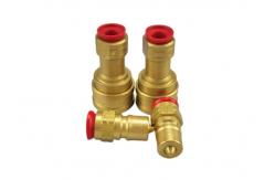 China CNC Machining 3/8 Inch Brass Male Quick Connector supplier