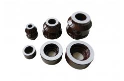 China IEC 1KV DT1-2000A Porcelain Power Line Insulators supplier