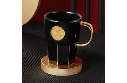 China Customized Gold Handle Mugs With Gold Nameplate In Durable Earthenware / Stoneware / Porcelain supplier