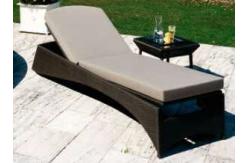 China UV Resistant Waterproof Rattan Sun Lounger For Poolside / Lawn supplier