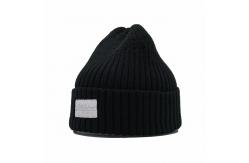 China OEM 58CM 25pcs Knit Beanie Hats In Polybag Innerbox Packing supplier
