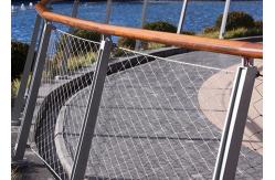 China Traffic Barrier Fence Architectural Wire Mesh Rhombus Aperture Shape supplier