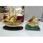 Metal Alloy Arab Cultural Souvenirs / Arabian Fishing Boat Model With Crystal Base for sale