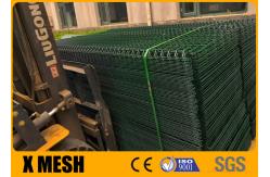China V Shape 3d Curved Fence Welded Mesh Security Fence For Garden supplier