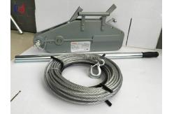China Compact Aluminum Wire Rope Hoist with Telescopic Handle for Confined Spaces​ supplier