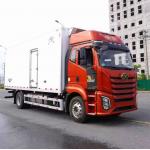 FAW 10 Ton Reefer Truck Cold Room Van Truck For Vegetable And Fruit for sale