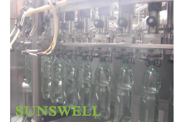 Full Automatic Carbonated Filling Machine For Pet Bottle Soft Drink Beverage