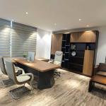 Luxury Executive Office Table L-Shaped Boss Furniture With Wooden Panel for sale