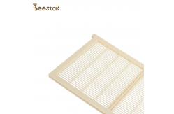 China New style Beekeeping Bee Hive Equipment Plastic Bee Queen Excluder supplier