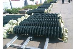 China Closely Spaced Cyclone Wire Diamond Chain Link Fence supplier