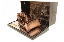 China 1:50 Scale Caterpillar D11T Bulldozer Model Exclusive Limited Edition With Copper Finish supplier