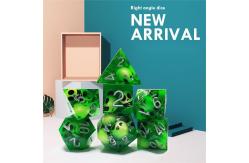 China Green Crystal Skull Resin Boarding Dice Set Dragon and Dungeon supplier