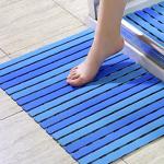 60CM*150CM Anti Slip PVC Floor Mat Open Strip Non Slip Drainage Mat for sale